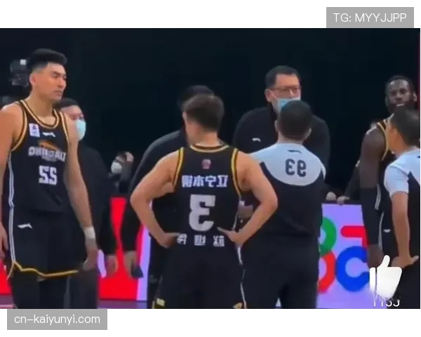 替补犯规如何判罚？解读边线外犯规规则细节